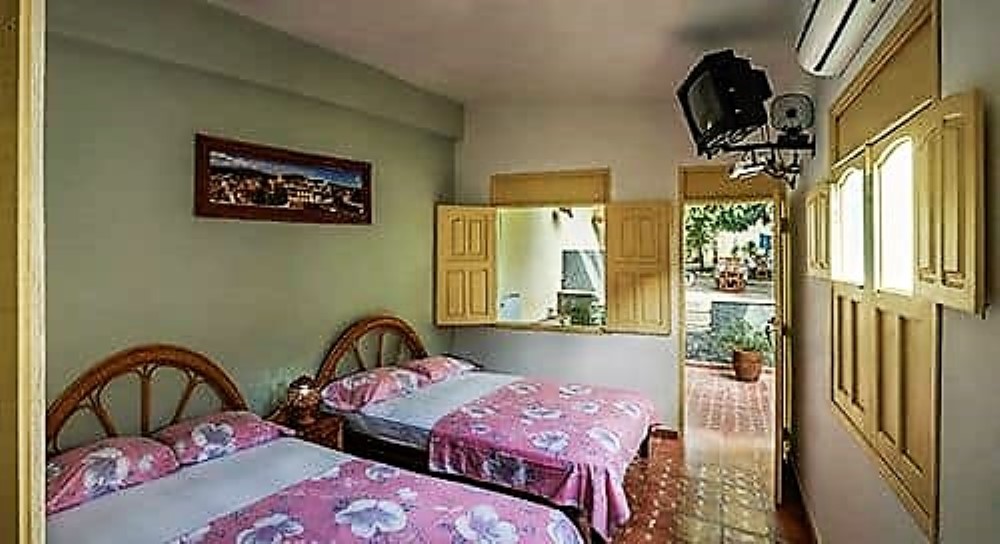 Hostal Dr. Alexis y Dra. Lisdey